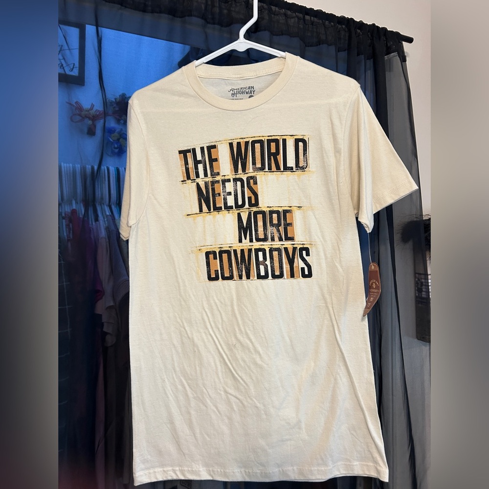 Women’s graphic tee